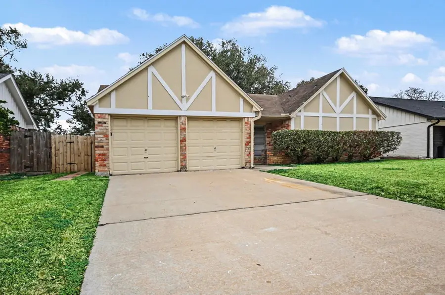 15727 Blackhawk Boulevard, Friendswood, TX 77546 - #2