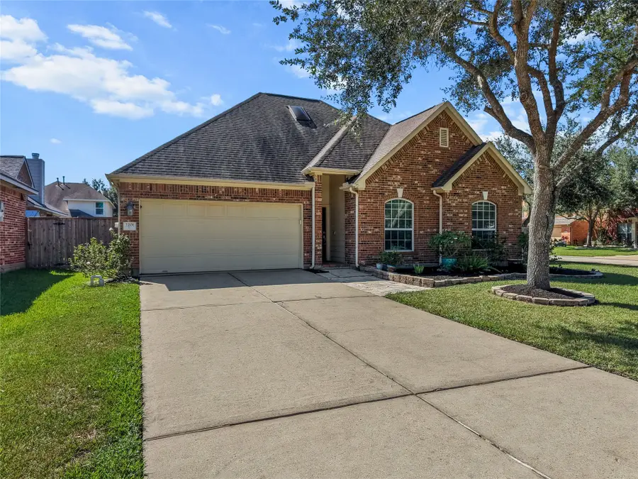 2201 Lilyglen Court Court, League City, TX 77573 - #3