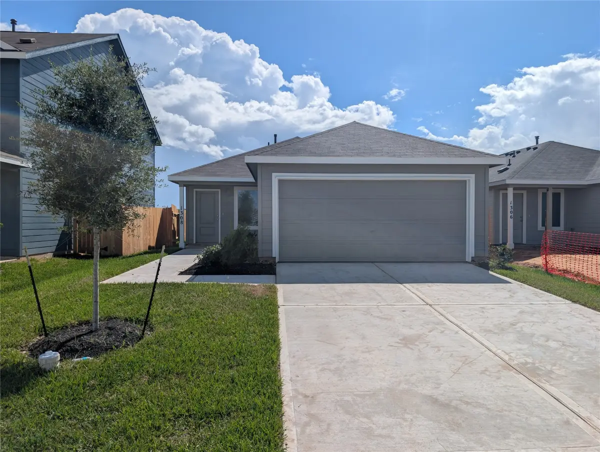 1226 Charlotte Way, Wharton, TX 77488 - Image #1