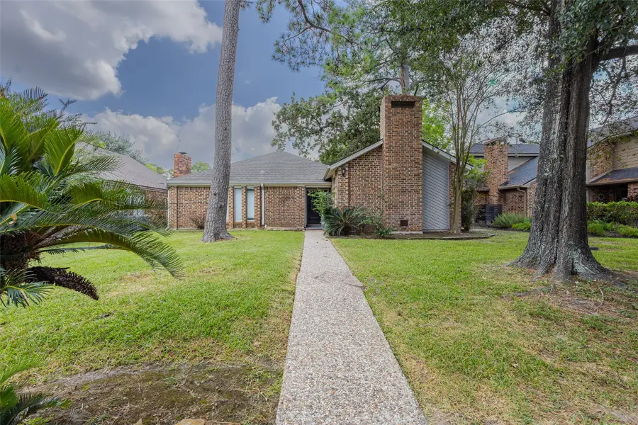 5895 Southern Hills Drive, Houston, TX 77069 - #2