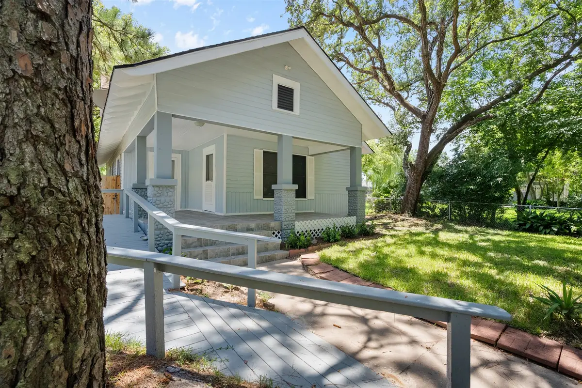 317 11th Avenue N, Texas City, TX 77590 - Image #1