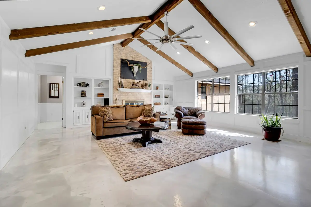 233 Pebble Creek, Livingston, TX 77351 - Image #1