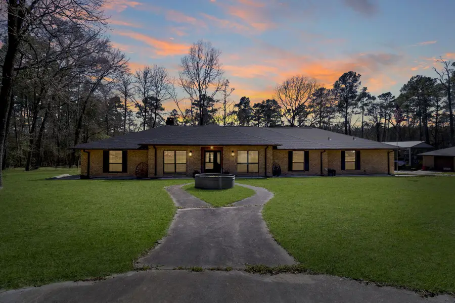 233 Pebble Creek, Livingston, TX 77351 - Image #2