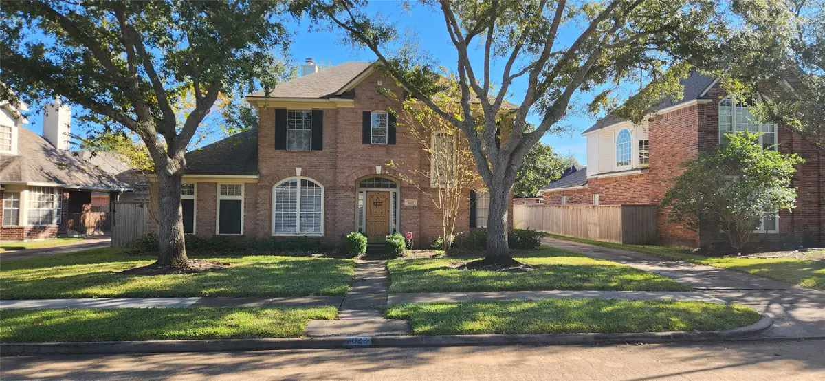 7022 Emerald Glen Drive, Sugar Land, TX 77479 - Image #1