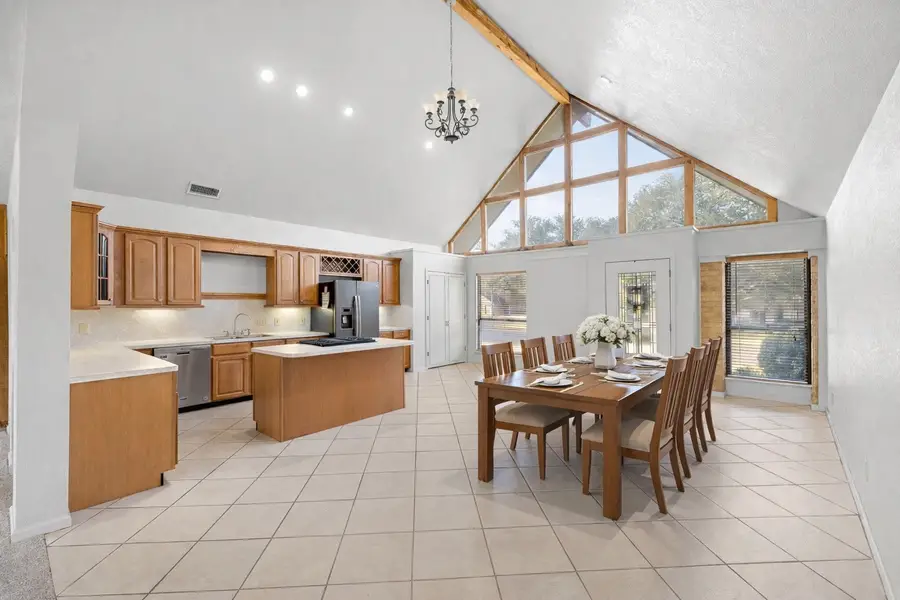 661 S College Street, La Grange, TX 78945 - #2