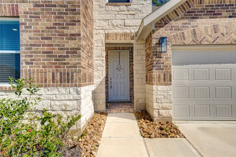 1021 Dancing Feather Street, Montgomery, TX 77316 - Image #2