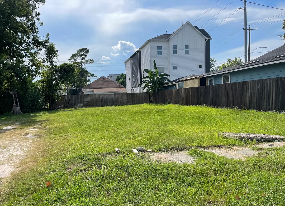 2417 Mckee Street, Houston, TX 77009 - #1