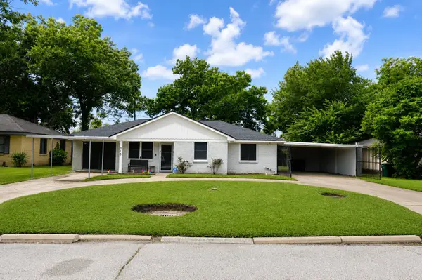 315 E Janisch Road, Houston, TX 77022