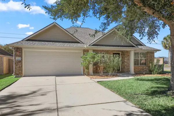 847 Crystal Bay Lane, League City, TX 77573