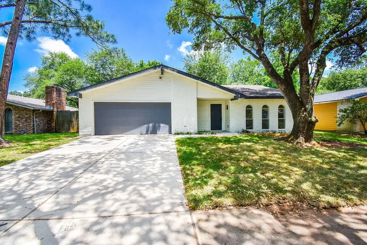 2110 Quail Valley East Drive, Missouri City, TX 77459 - #1