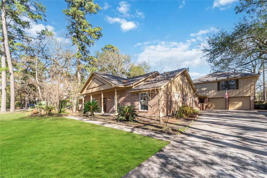 26418 Maplewood Drive, Oak Ridge North, TX 77386 - Image #2