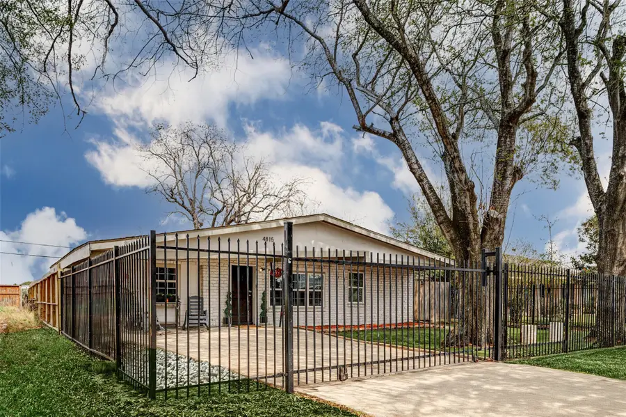4815 Edfield Street, Houston, TX 77033 - #2
