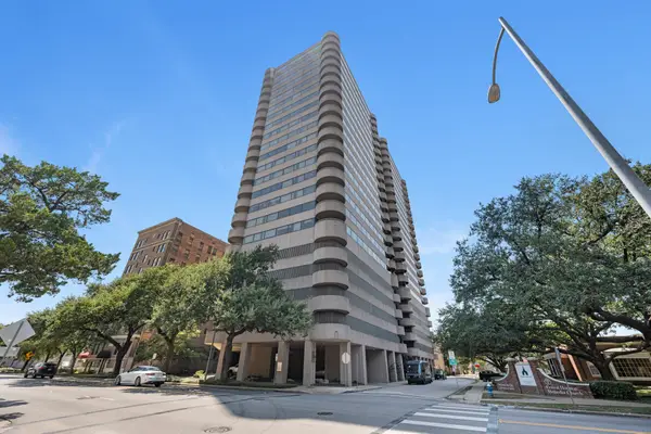 5000 Montrose Boulevard #15C, Houston, TX 77006