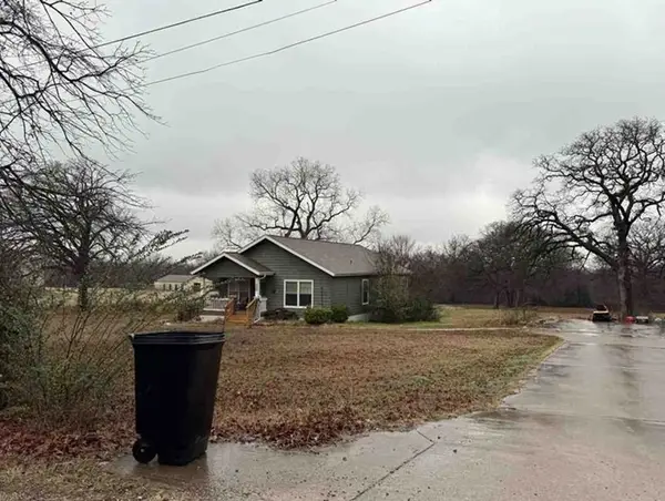 2130 Tarver Road, Burleson, TX 76028