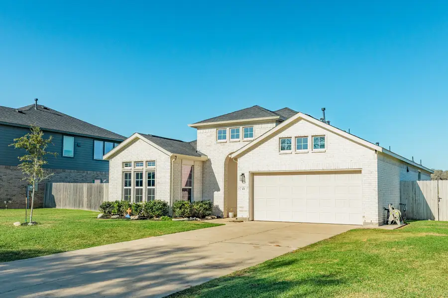 303 Twin Lakes Boulevard W, West Columbia, TX 77486 - #3