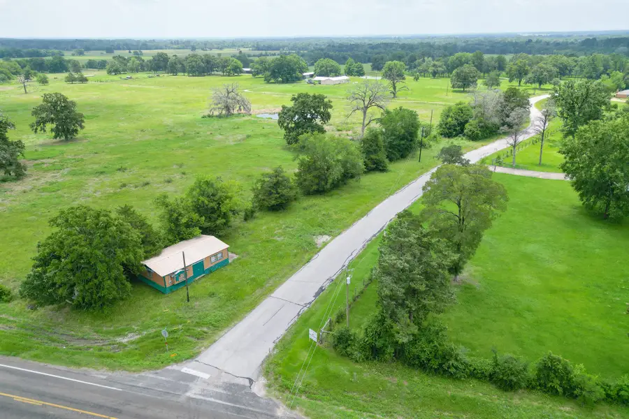 1 Plantation Road, Trinity, TX 75862 - #3