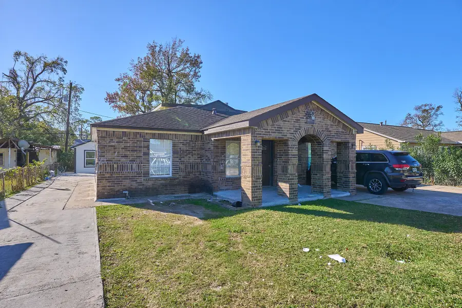 9010 Linda Vista Road, Houston, TX 77078 - Image #2