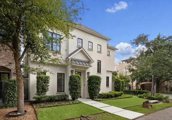 4521 Blossom Street, Houston, TX 77007