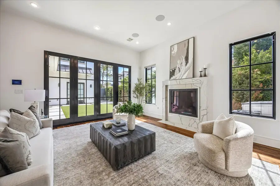 4521 Blossom Street, Houston, TX 77007 - #3