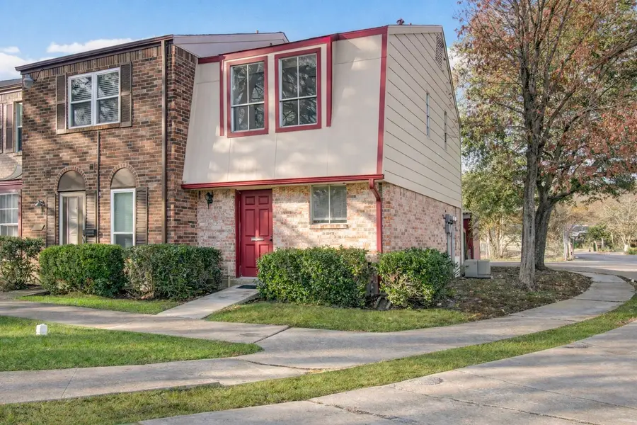 7902 Grove Ridge Drive, Houston, TX 77061 - Image #2