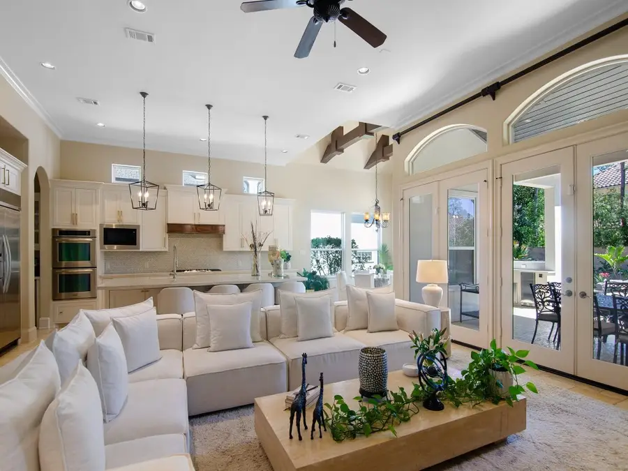 54 Kingscote Way, The Woodlands, TX 77382 - #3