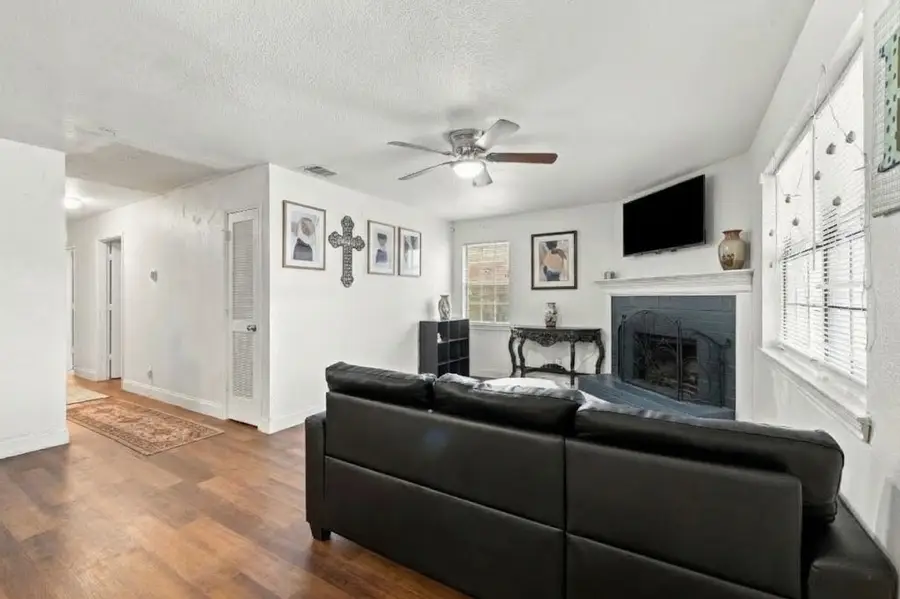 13027 Mitchell Drive, Balch Springs, TX 75180 - #3