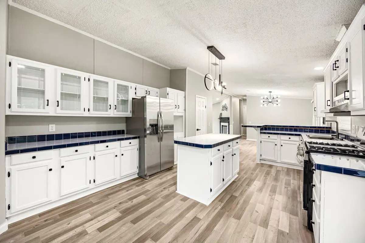 14262 Shadow Bay Drive, Willis, TX 77318 - Image #1