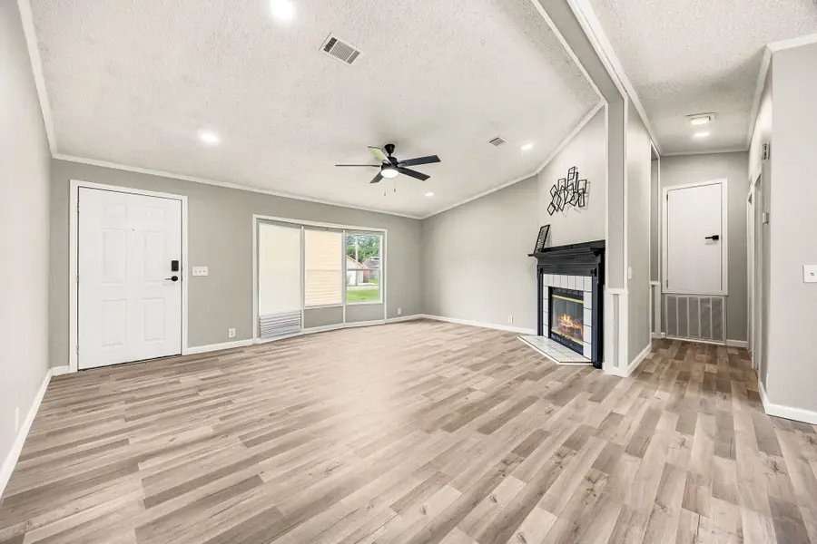 14262 Shadow Bay Drive, Willis, TX 77318 - Image #3