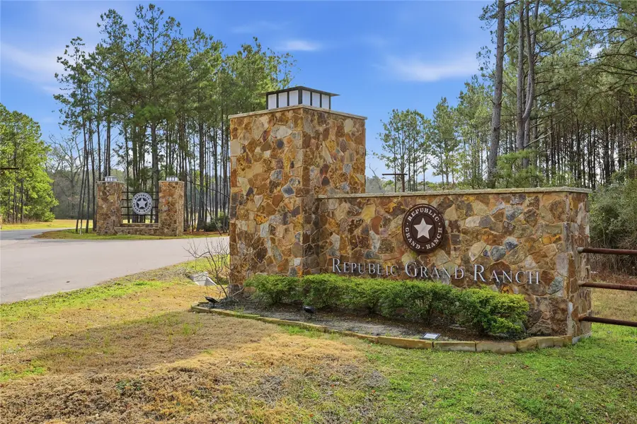 15466 Red Hawk Road, Willis, TX 77378 - #2