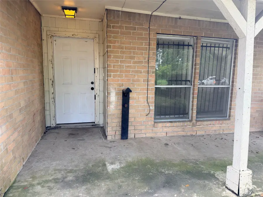 5602 Easthampton Drive #B, Houston, TX 77039 - #2