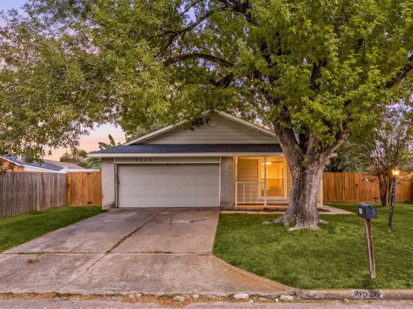 6526 Turtlewood Street, Houston, TX 77049