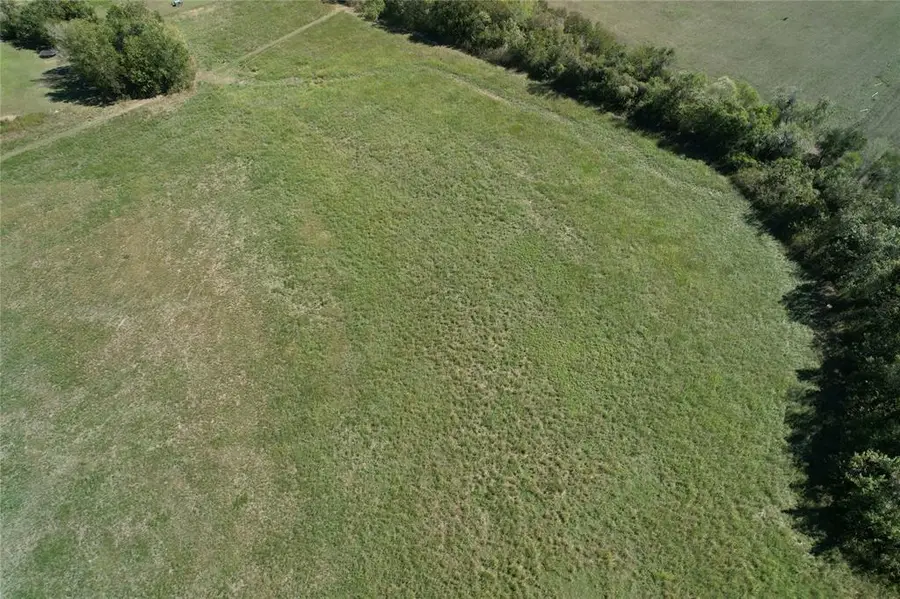 5568 Bleiblerville Road, Bleiblerville, TX 78931 - Image #2