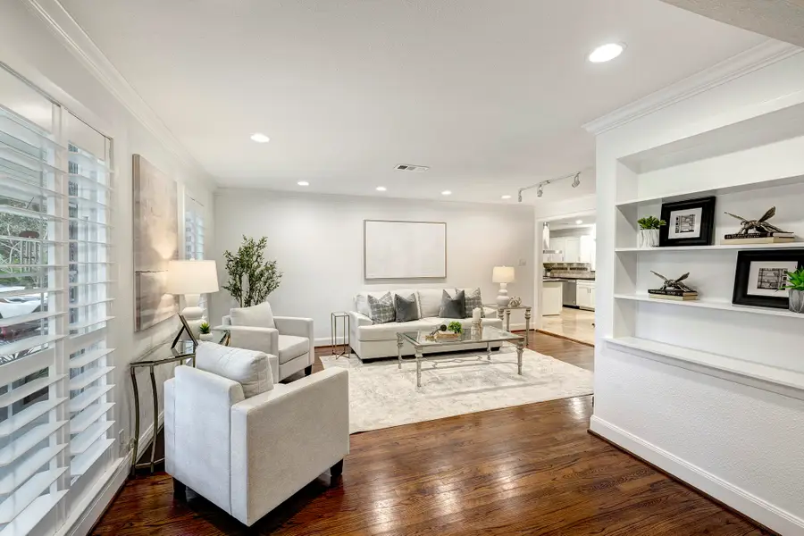 4606 Briarbend Drive, Houston, TX 77035 - Image #2