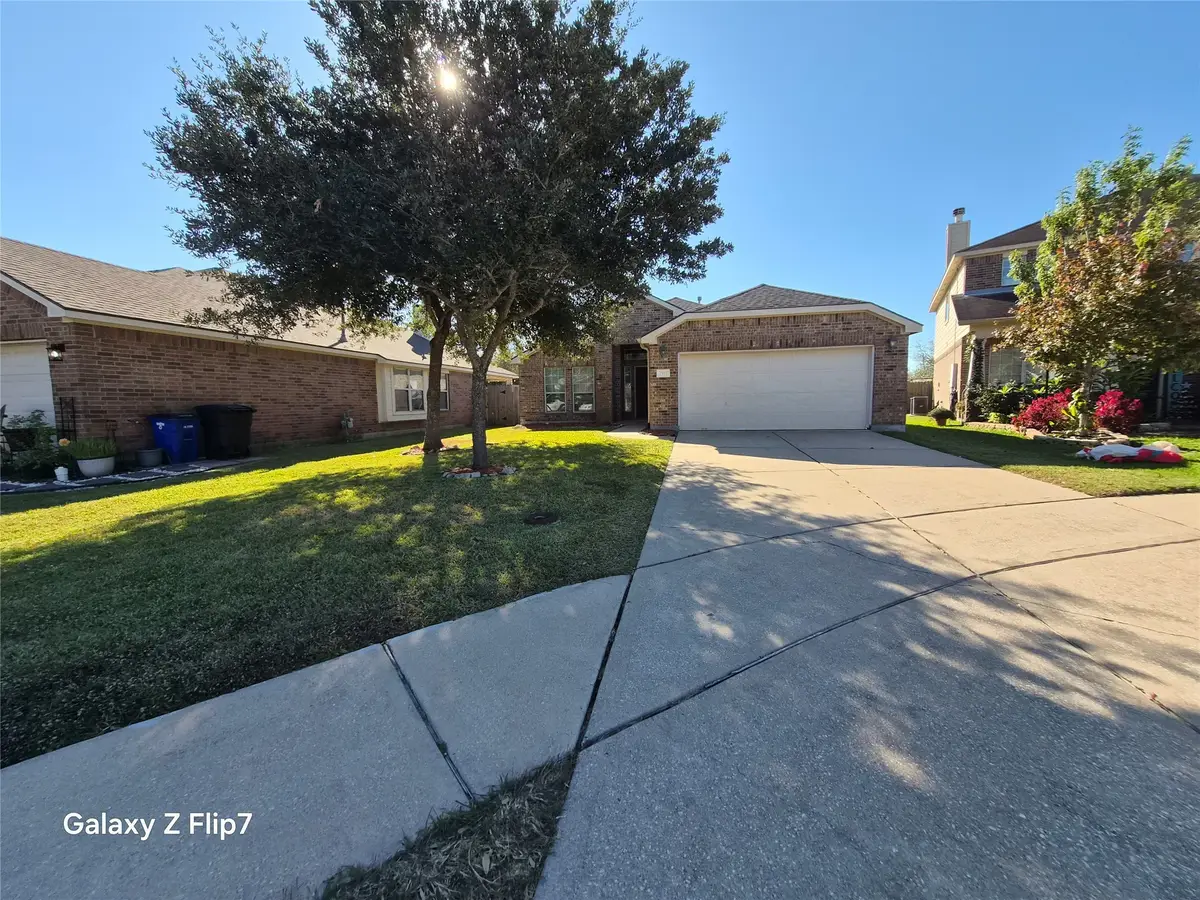 2957 Stone Spring Lane, Dickinson, TX 77539 - Image #1