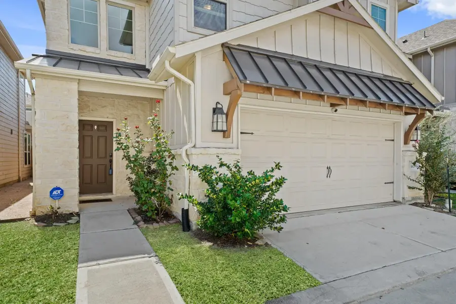 4027 Starbright St Street, Houston, TX 77018 - Image #2