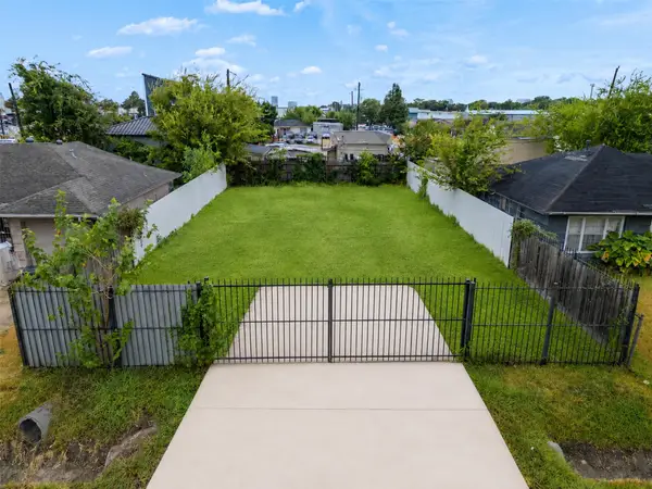3222 Jarvis Street, Houston, TX 77063