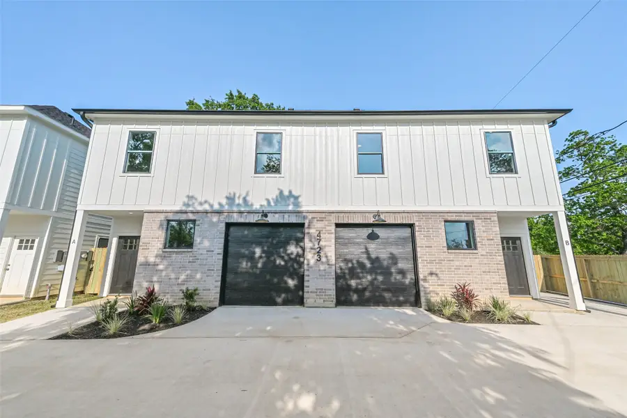 4723 Mallow Street, Houston, TX 77033 - Image #2