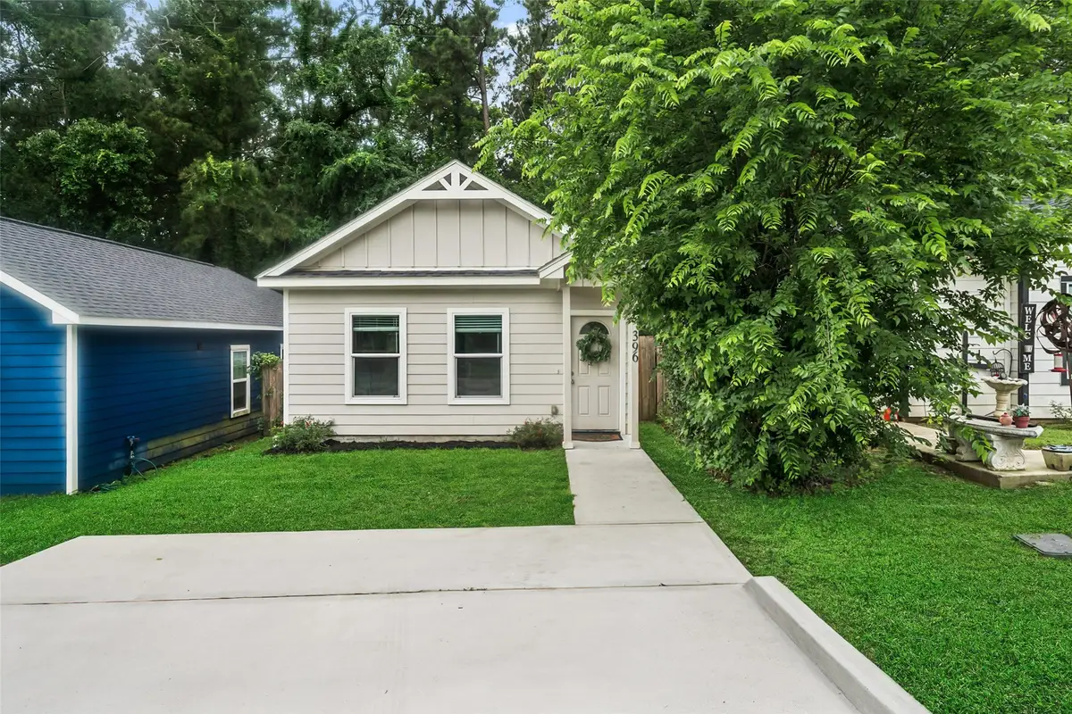 396 Westchase, Montgomery, TX 77316 - #1