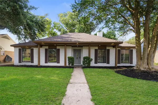6011 Green Falls Drive, Houston, TX 77088