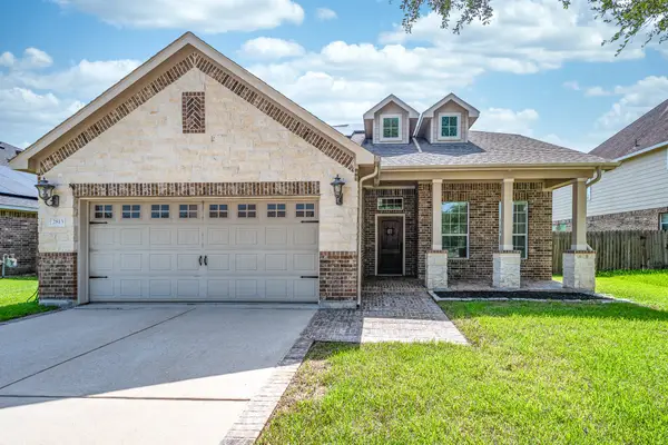 2813 Lost Maples Drive, Pearland, TX 77584