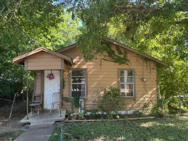305 Liberty Street, Brenham, TX 77833