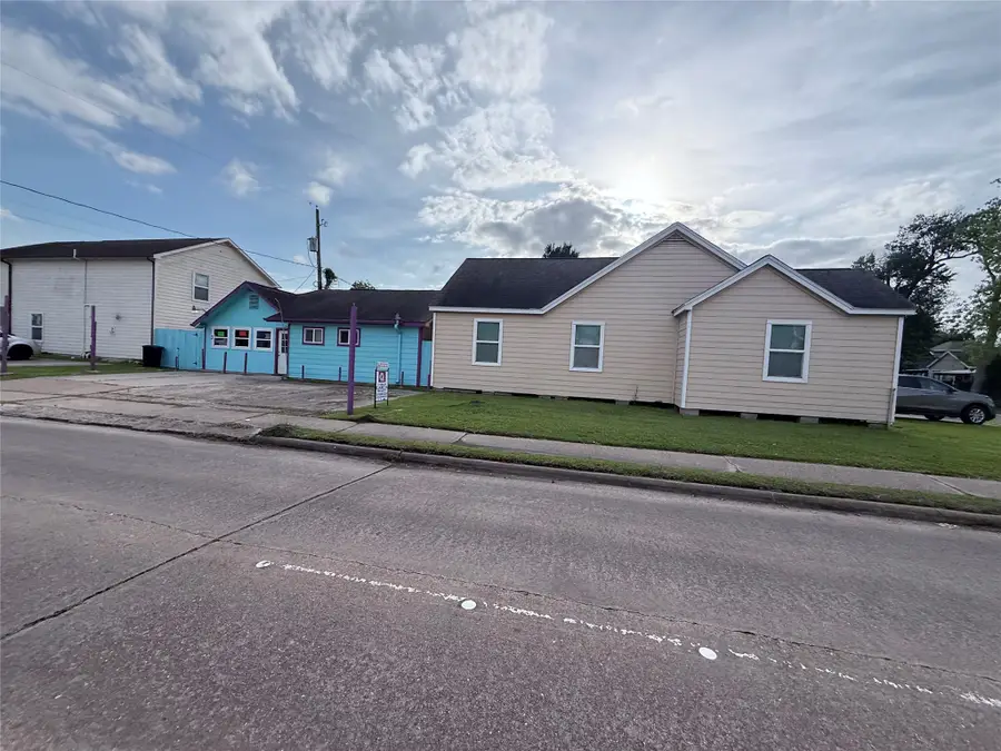 6946 Moss Rose Street, Houston, TX 77087 - #2