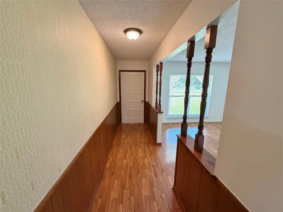 1302 Avenue H, Danbury, TX 77534 - #3