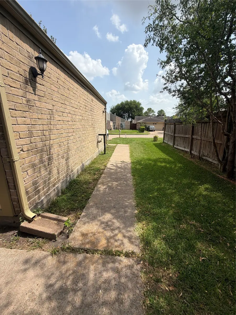 13310 Robinglen Drive, Houston, TX 77083 - #3