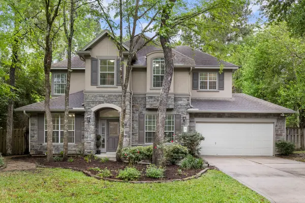 3 S Altwood Circle, The Woodlands, TX 77382
