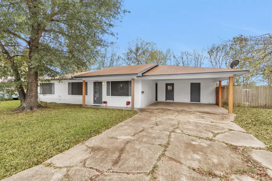 1314 Hooks Street, Crockett, TX 75835 - Image #2