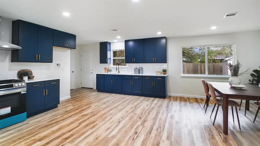 3513 Tanglebriar Drive, Pasadena, TX 77503 - Image #2