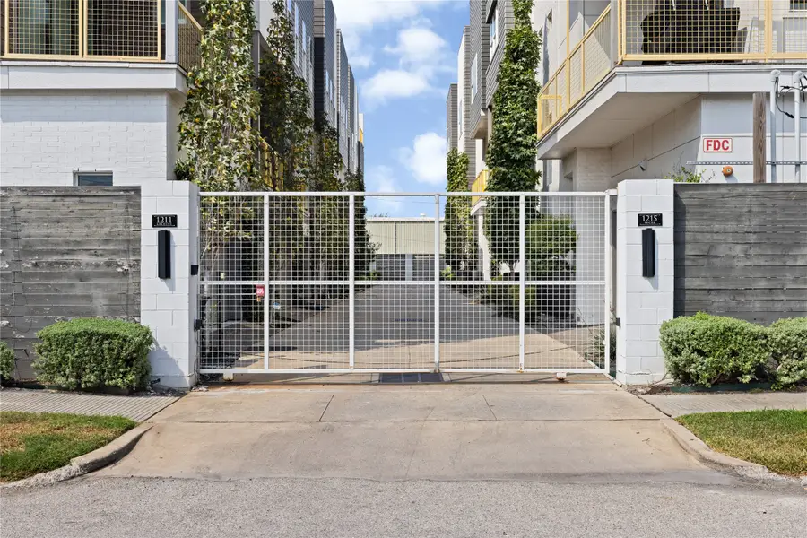 1215 Hickory Street #C, Houston, TX 77007 - #3