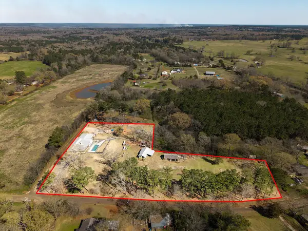 300 Stoddard Drive, Nacogdoches, TX 75965