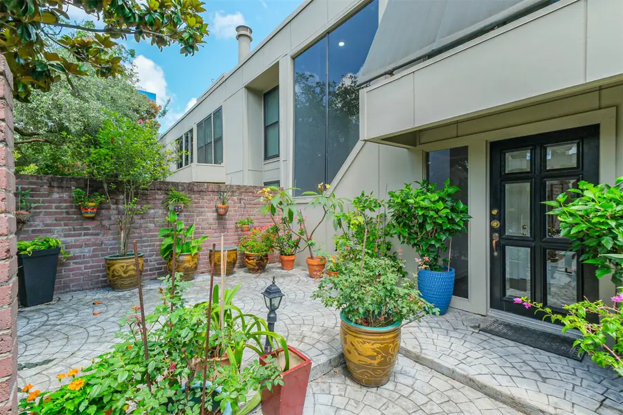 2322 Steel Street, Houston, TX 77098 - Image #2